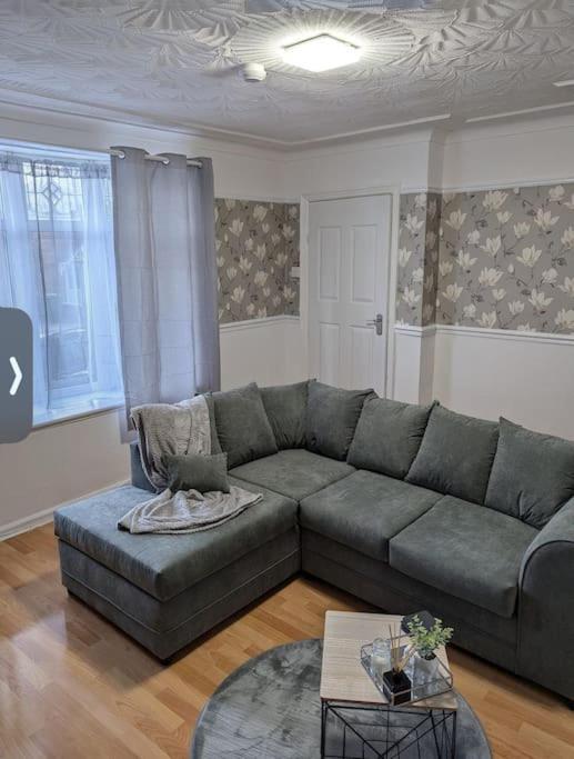 As Peaceful Home Bescot Bagian luar foto