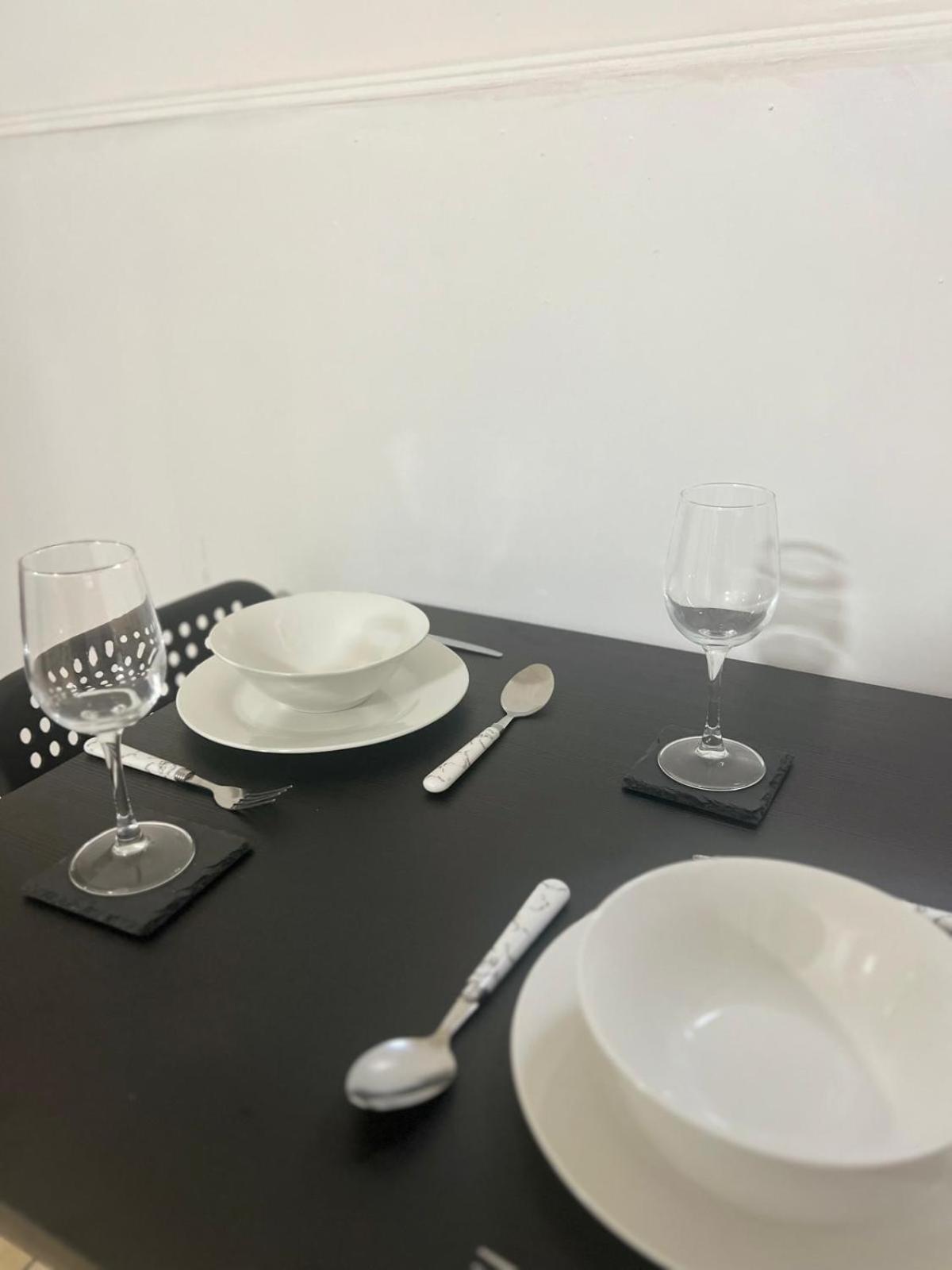 As Peaceful Home Bescot Bagian luar foto